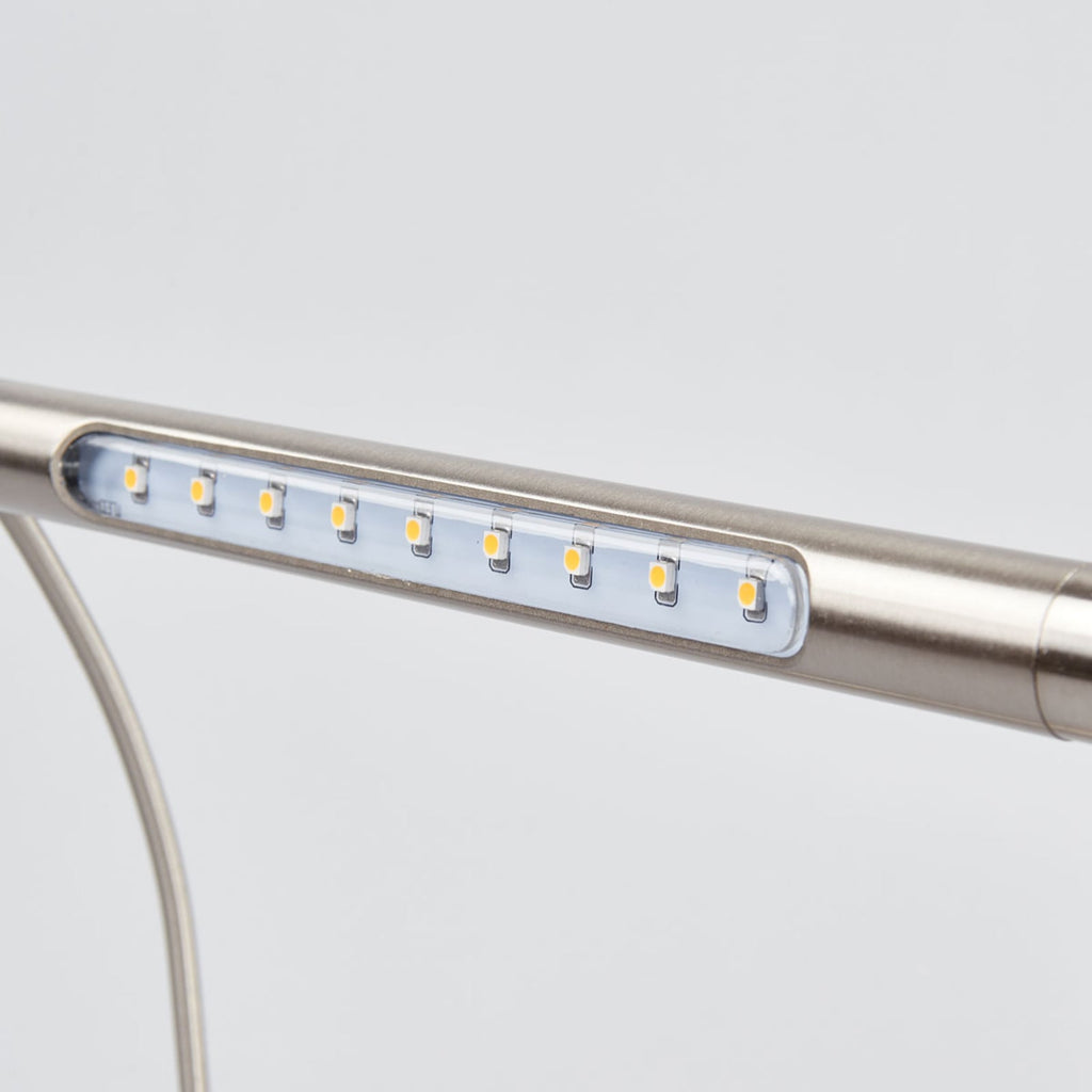 LED bildelampe Tommy batteridrevet rustfritt stål 21 cm nærbilde av LED-lys