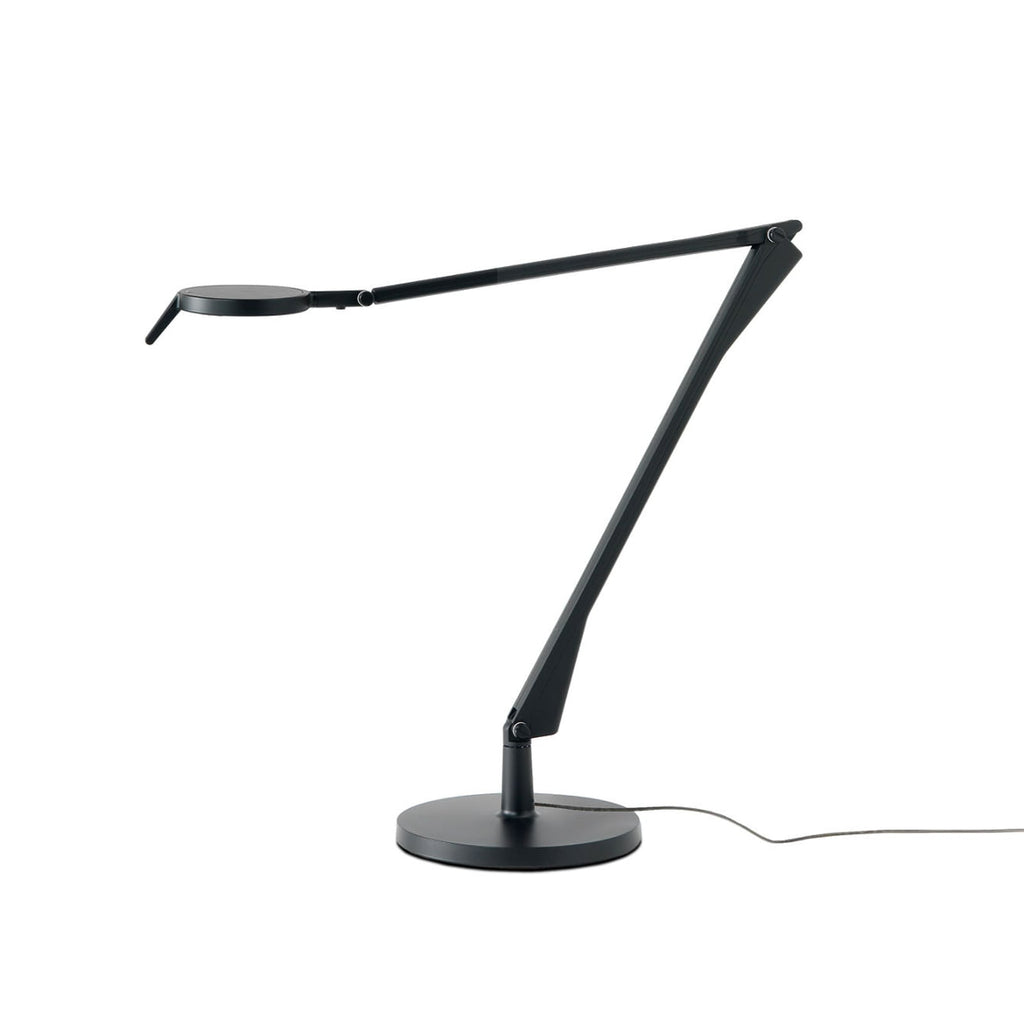 LED bordlampe Aledin Tec svart detalj av lampehode