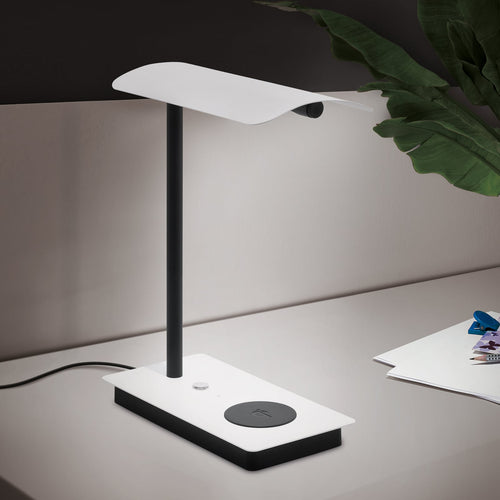 LED bordlampe Arenaza dimbar touch med QI-lading hvit front