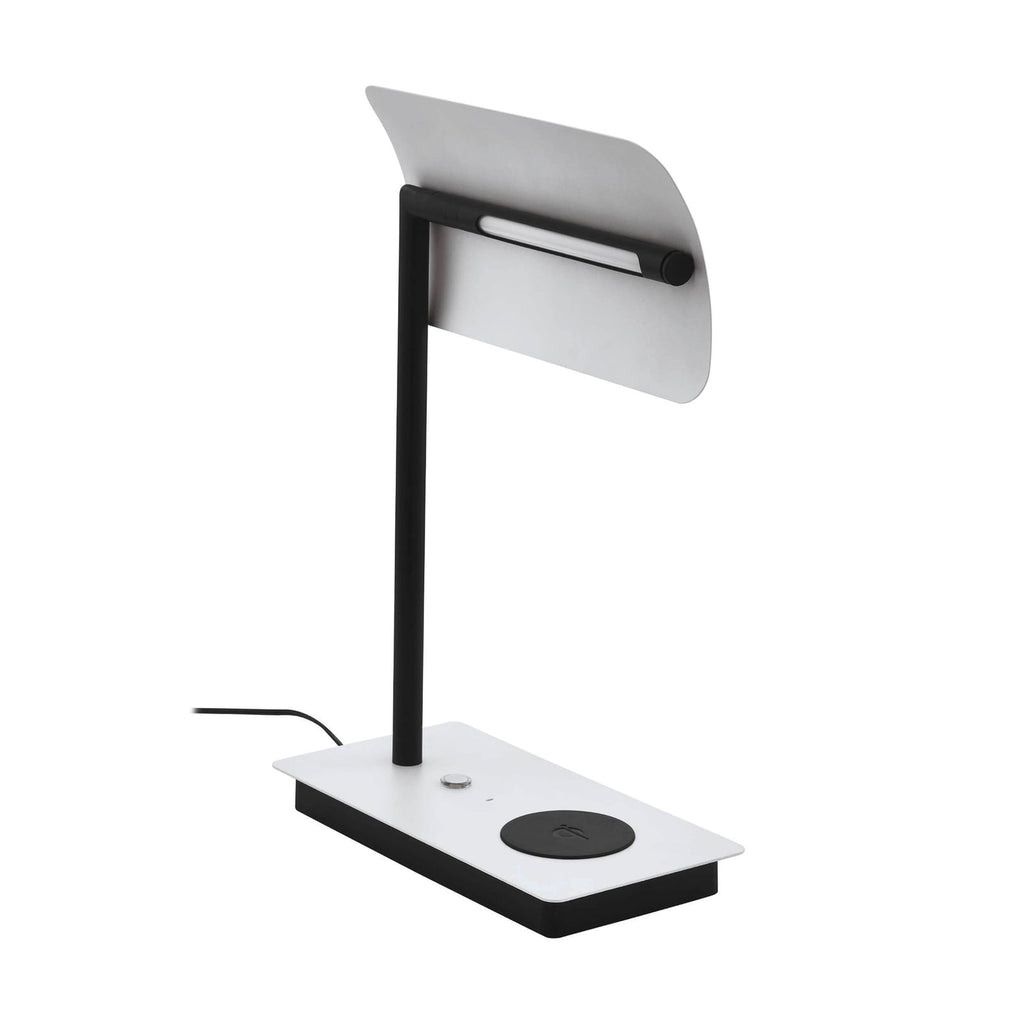 LED bordlampe Arenaza dimbar touch med QI-lading hvit montert på bord