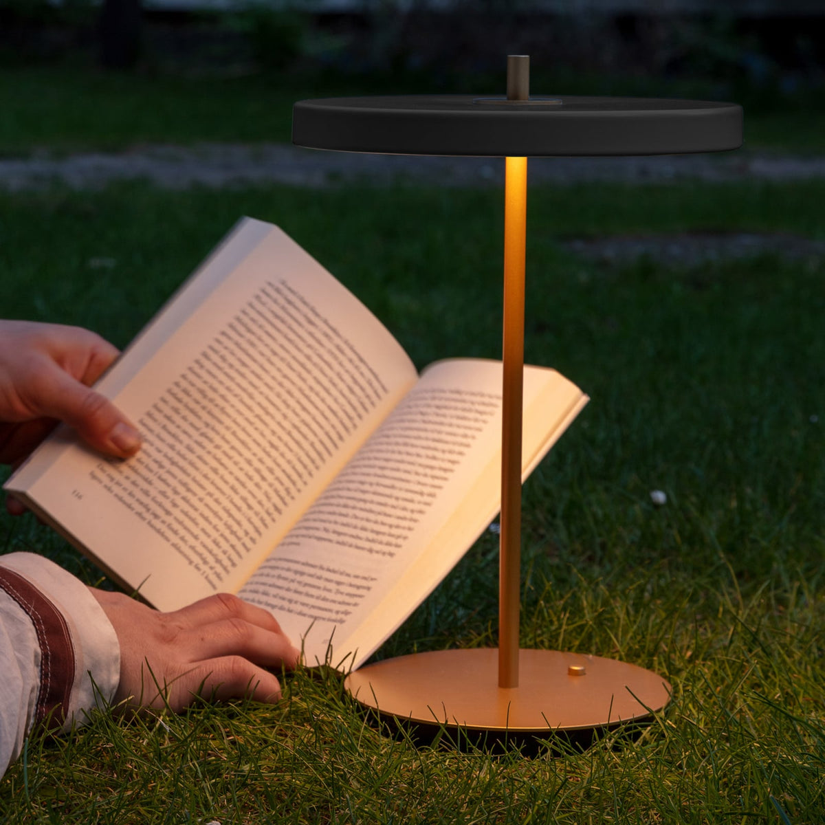LED bordlampe Asteria Move nærbilde av lampehode