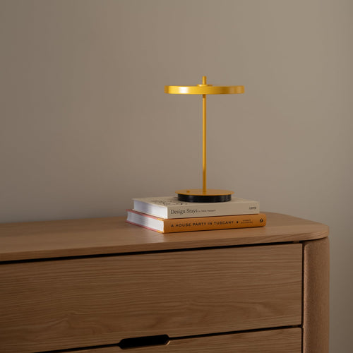 LED bordlampe Asteria Move oppladbar solsikkegul bakside