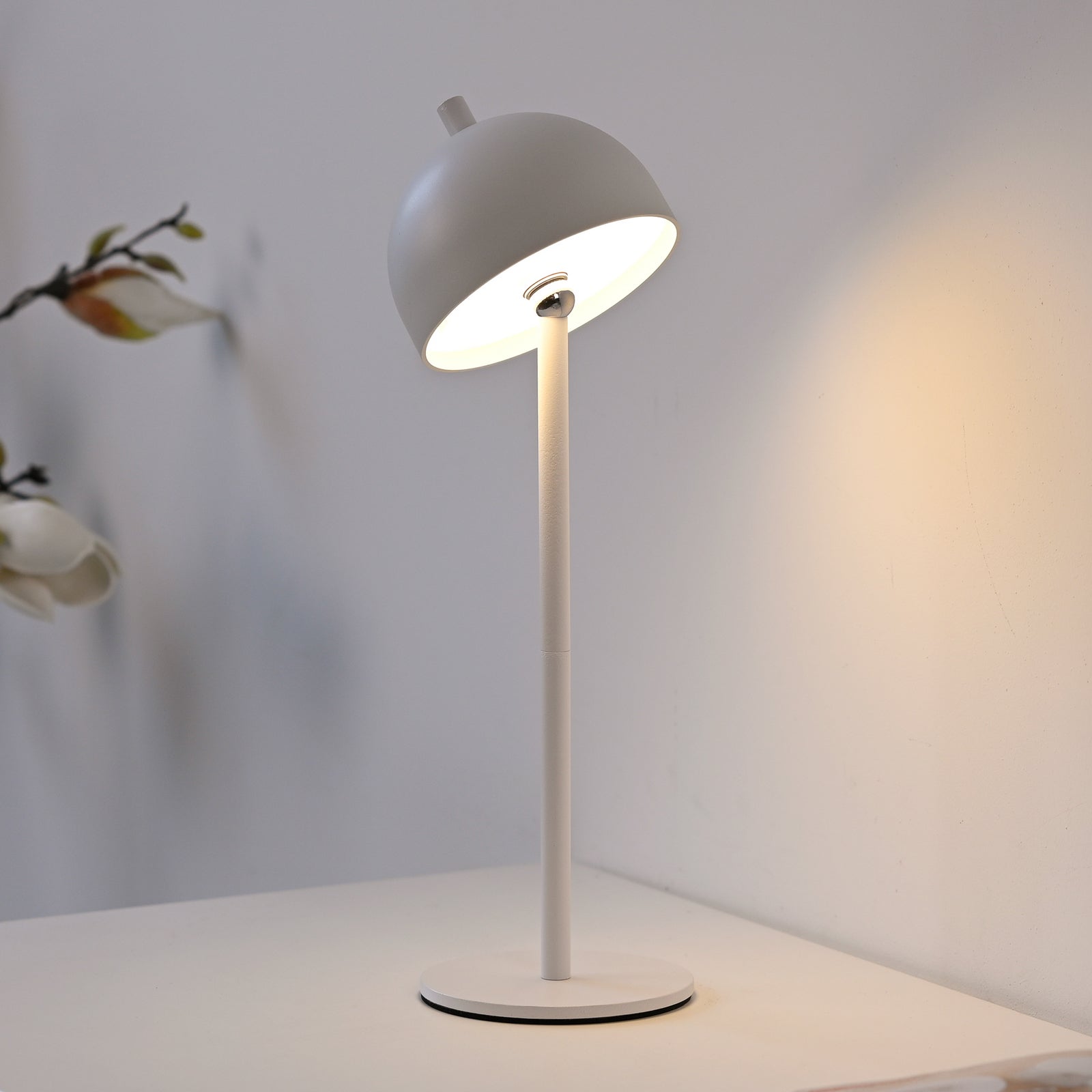 LED bordlampe Bellies lys med varm hvit fargetemperatur