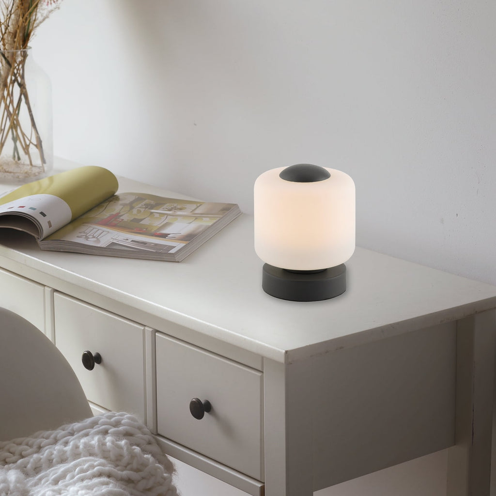 LED bordlampe Bota glass antrasitt dimbar 7W varmhvit detalj av lampeskjerm