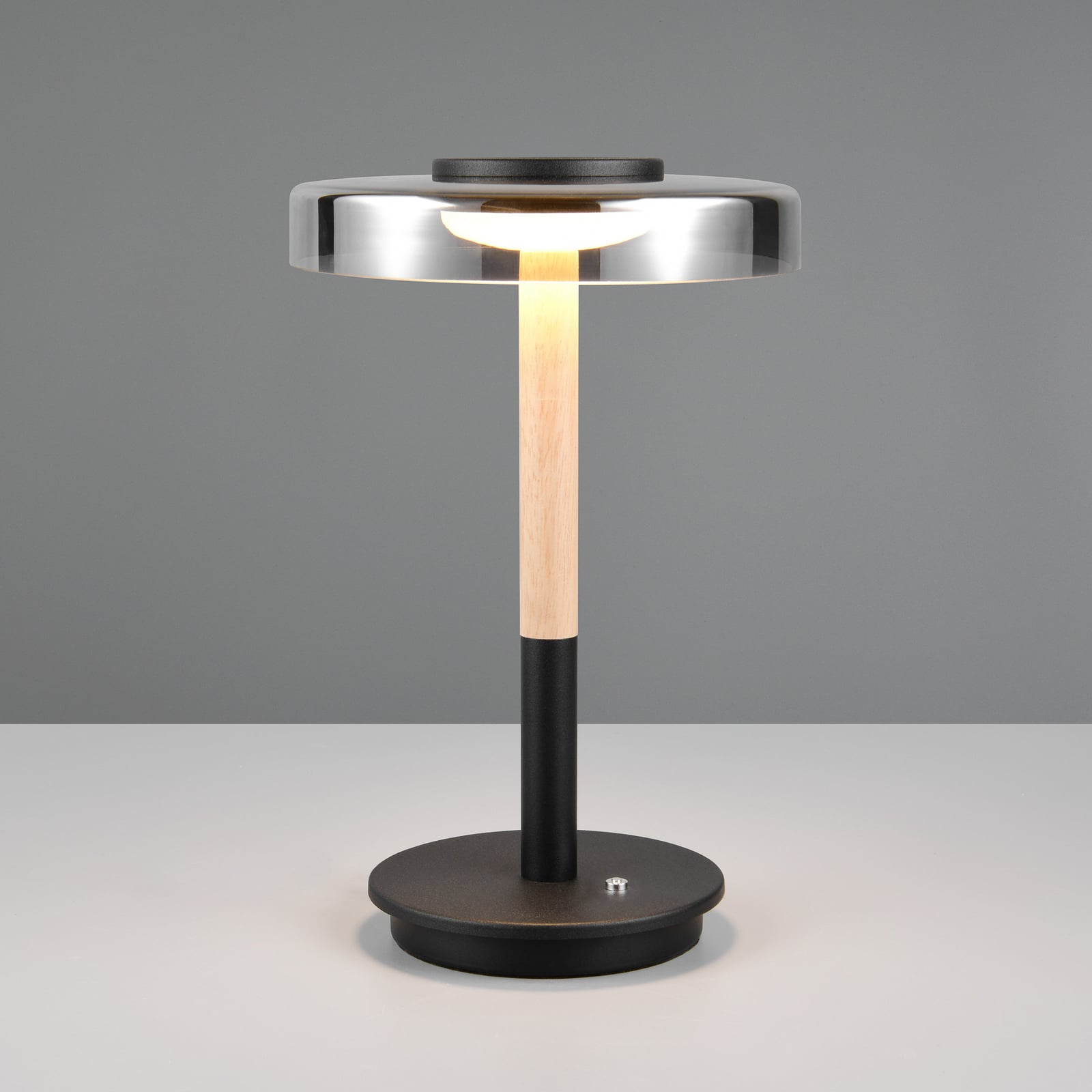 Detalj av glass og tre på LED bordlampe Celeste dimbar