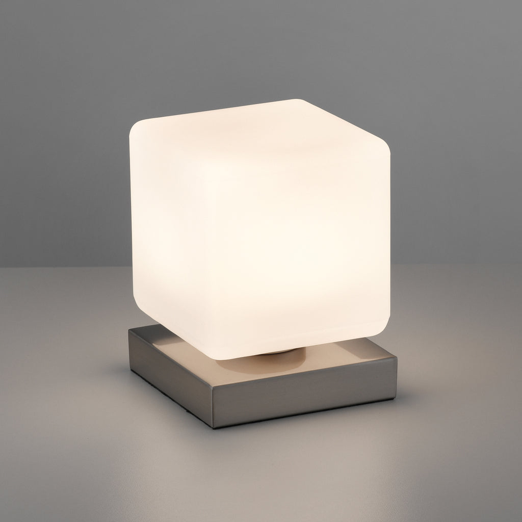 LED bordlampe Dadoa glass dimbar 12x12 cm 7W nærbilde av touchdimmer