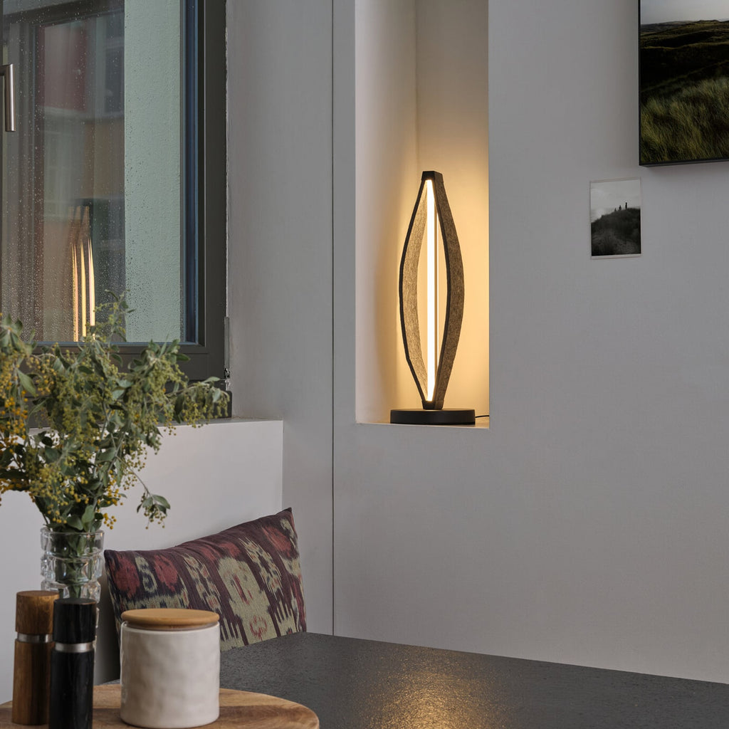 LED bordlampe Decor Flat Felt filt mørkegrå montert på bord