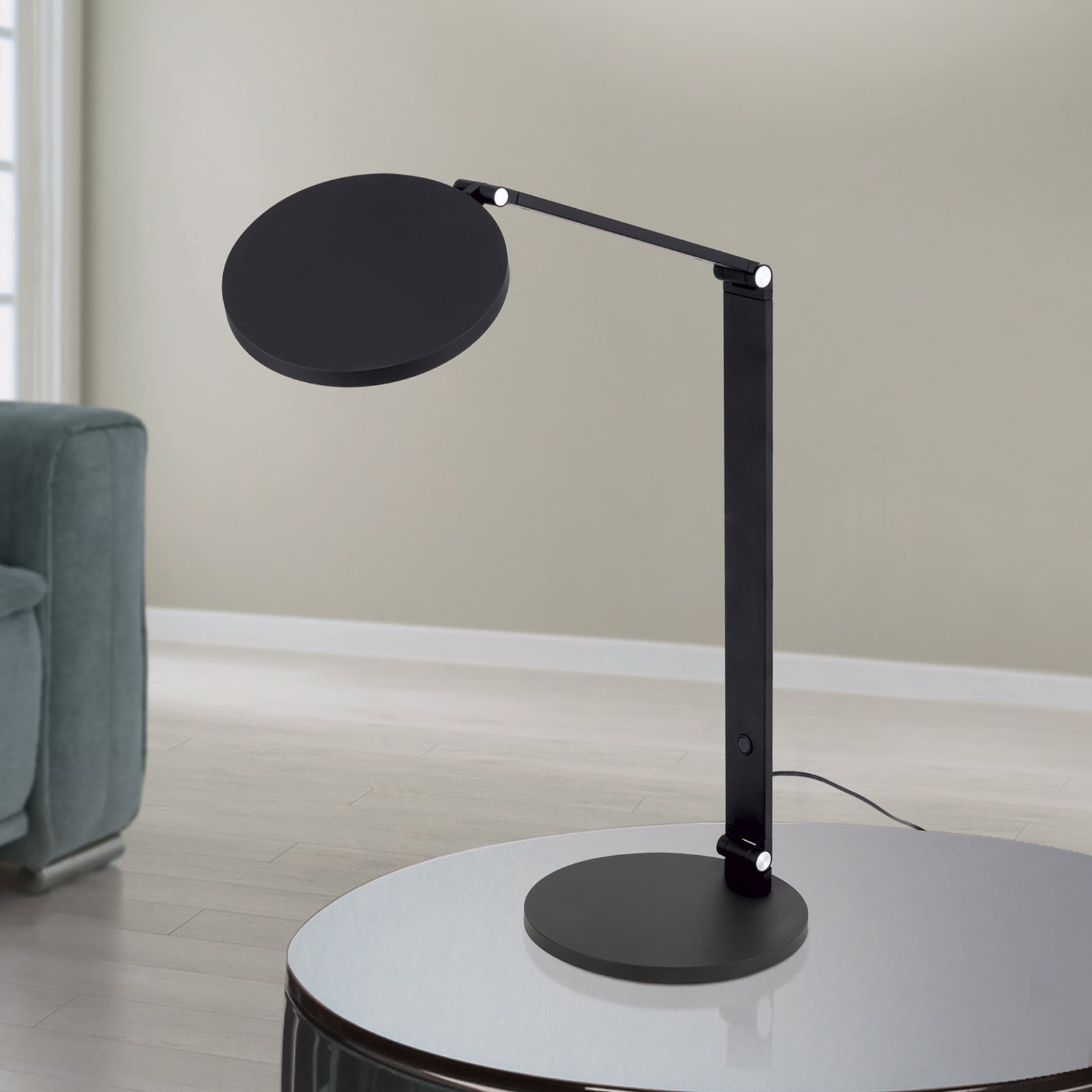 Detalj av LED bordlampe Fati svart aluminium
