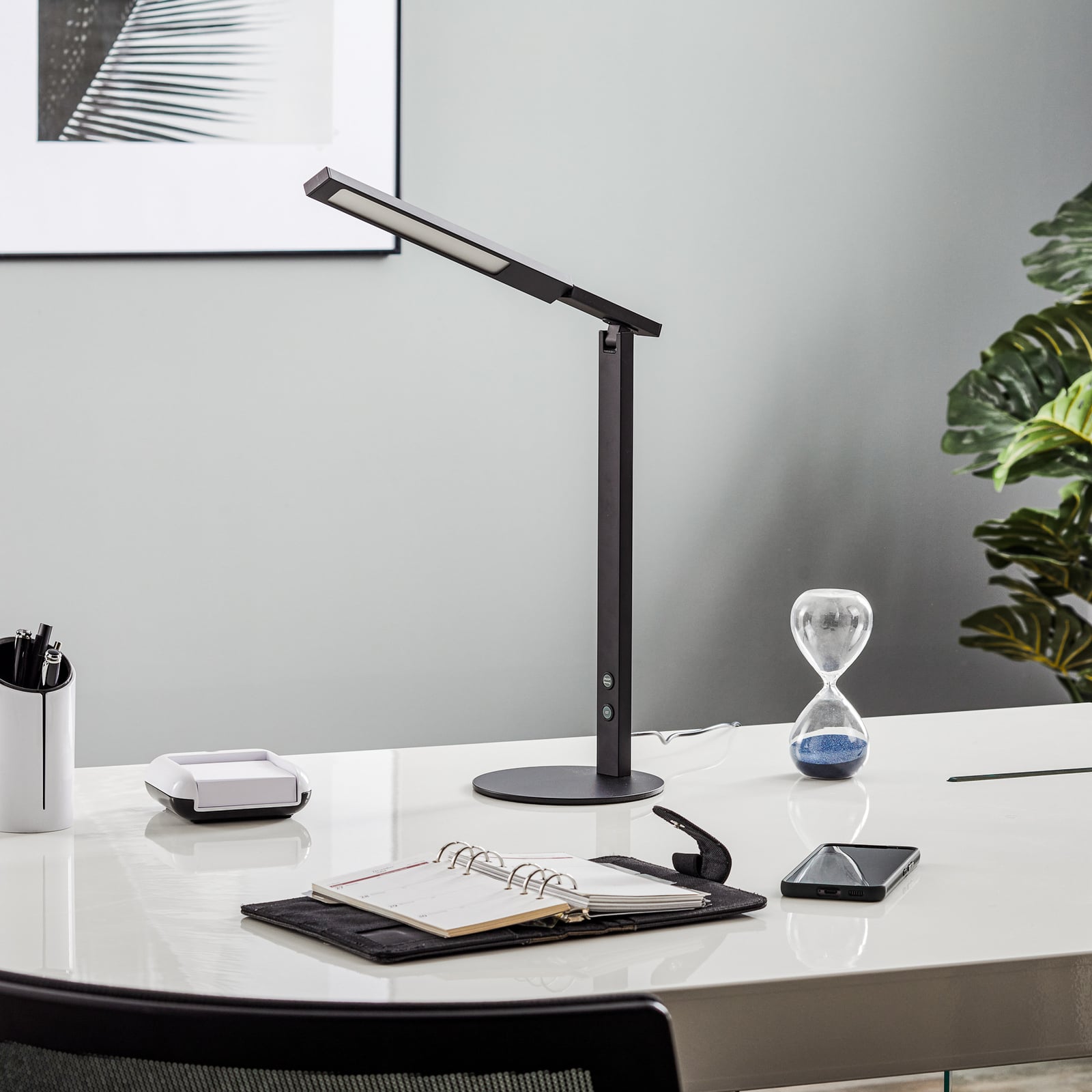 LED bordlampe Ideal dimbar svart aluminium 10W CCT detalj av arm
