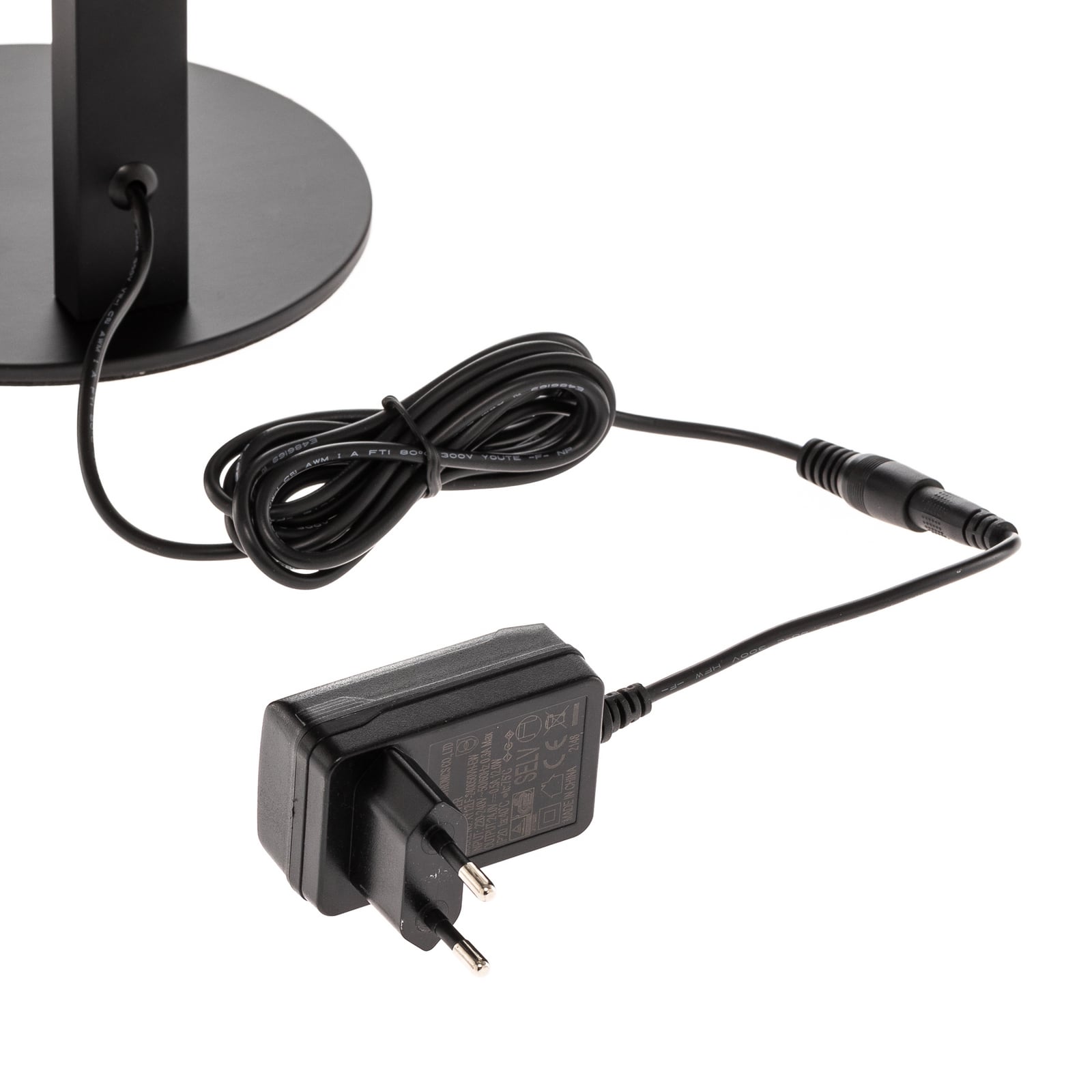LED bordlampe Ideal dimbar svart aluminium 10W CCT i bruk