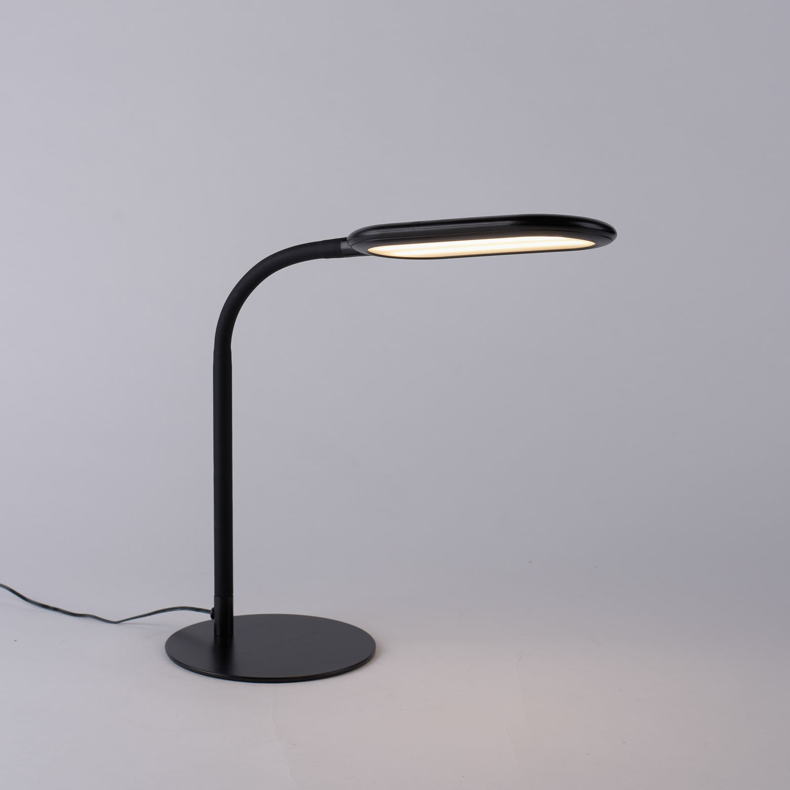 LED bordlampe Kelly CCT dimbar berøringsdimmer 7W svart nærbilde av touchdimmer