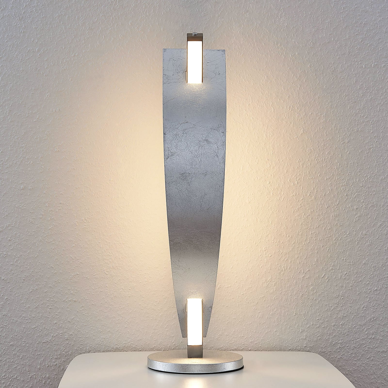 LED bordlampe Marija sølvfarget bakside