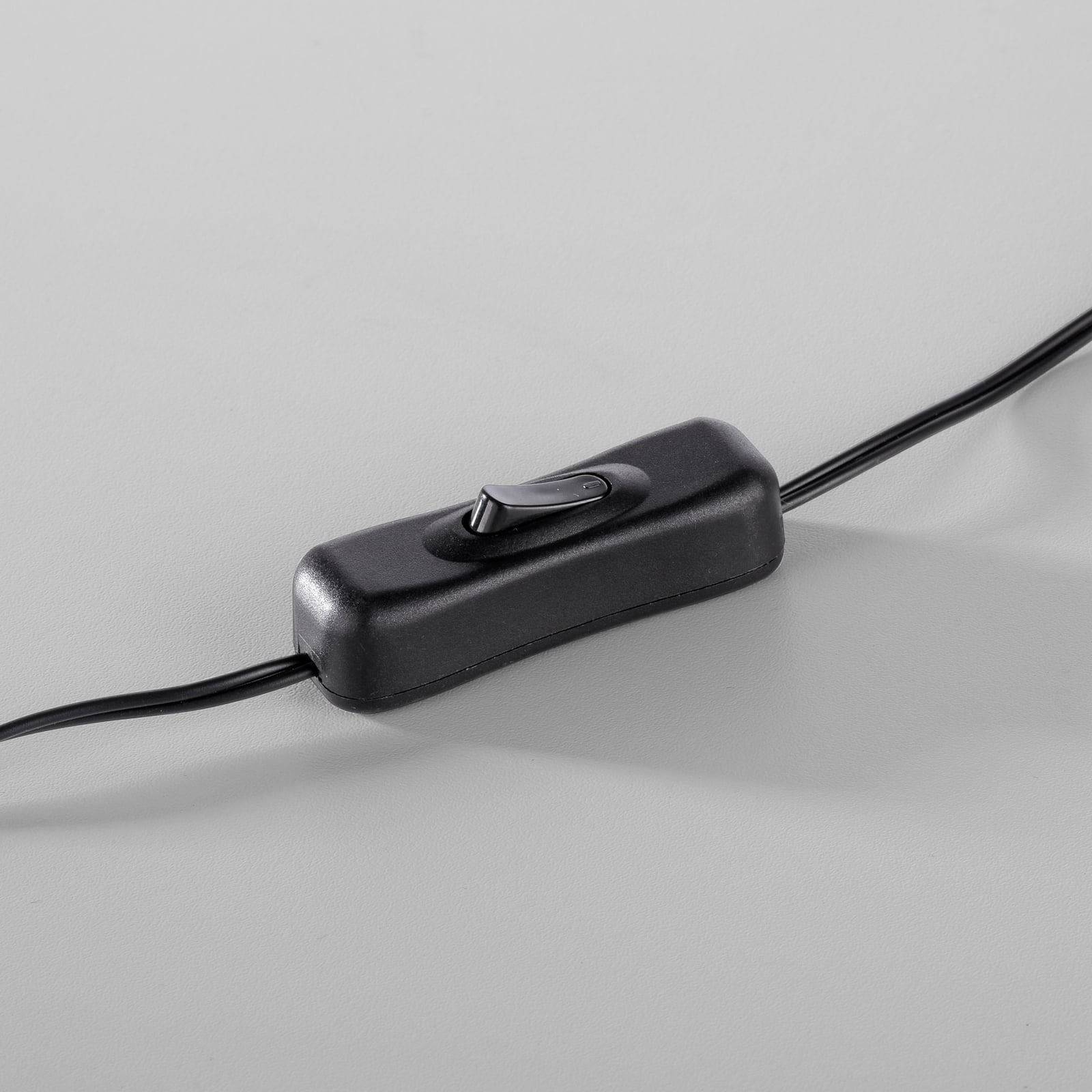 LED bordlampe Mini Ritus sølv jern nærbilde av bryter
