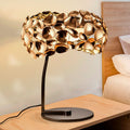 LED bordlampe Narisa rosegull mørkebrun Ø32 cm G9 forfra