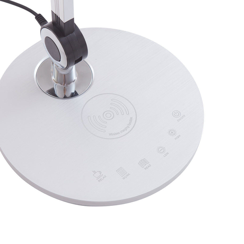 LED bordlampe Nyxaris sølv CCT dimbar 50 cm ledet lys