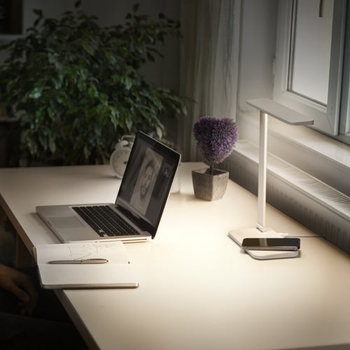 Bakside av LED bordlampe Office Line Desk Banker hvit CCT dimbar 17W