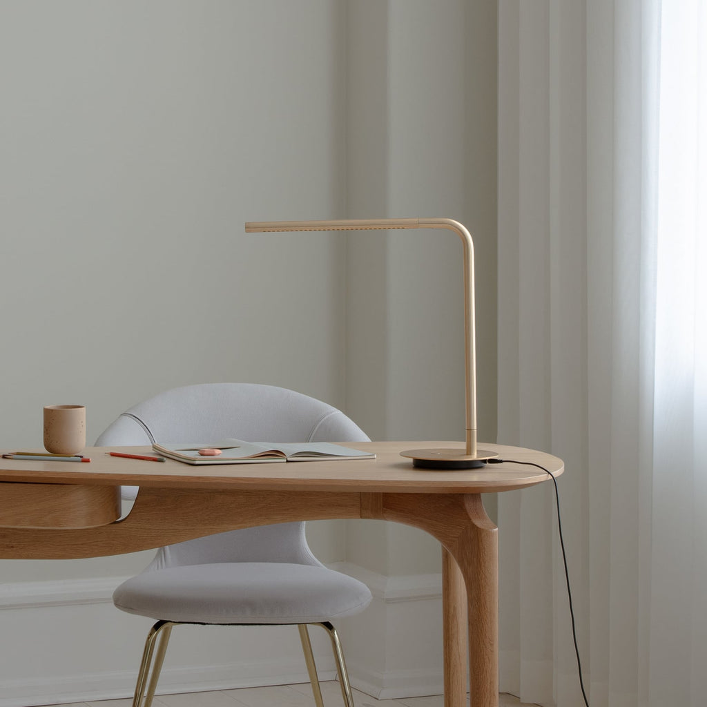 LED bordlampe Omni dimbar dreibar messing 46 cm detalj av materiale