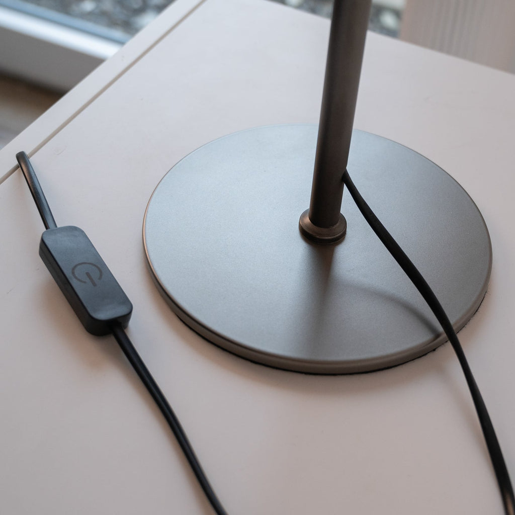 LED bordlampe Posh røykglass dimbar Ø22 cm 3000K - Schöner Wohnen