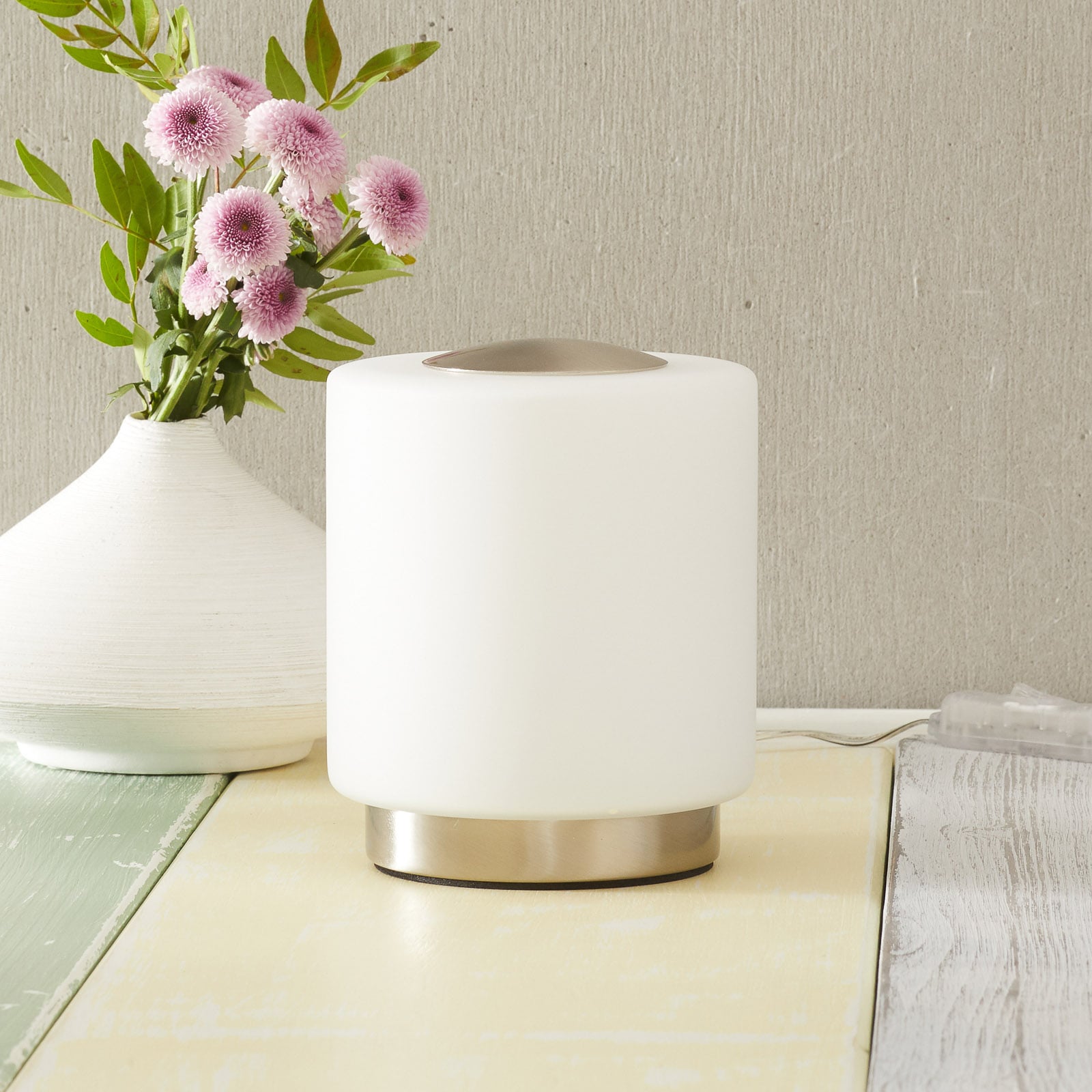 LED bordlampe Simi dimbar berøringsdimmer nikkel bakside