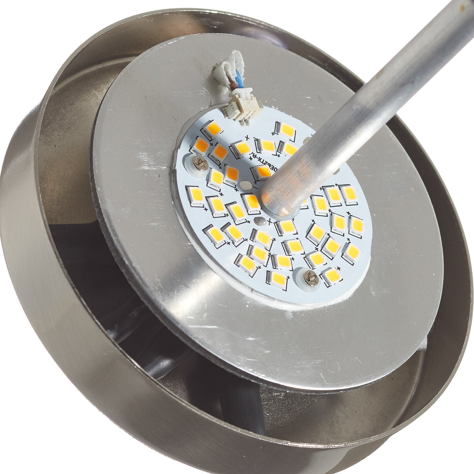 LED bordlampe Simi dimbar berøringsdimmer nikkel sideprofil
