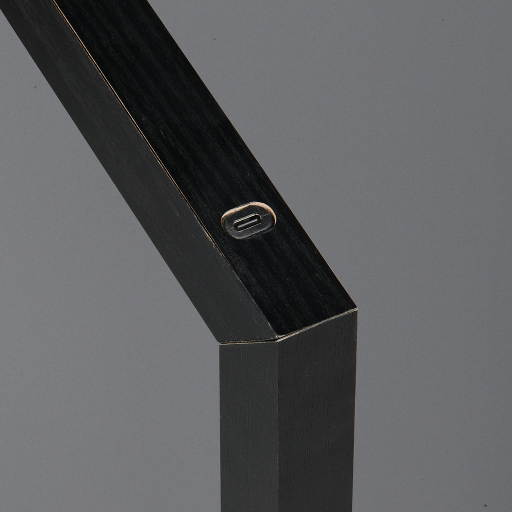 LED bordlampe Skip dimbar MDF svart 37,5 cm detalj av MDF-materiale