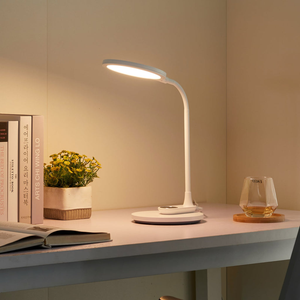 LED bordlampe Valtaria dimbar hvit CCT 7,2W forfra