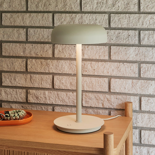LED bordlampe Velo dimbar sandbeige forfra