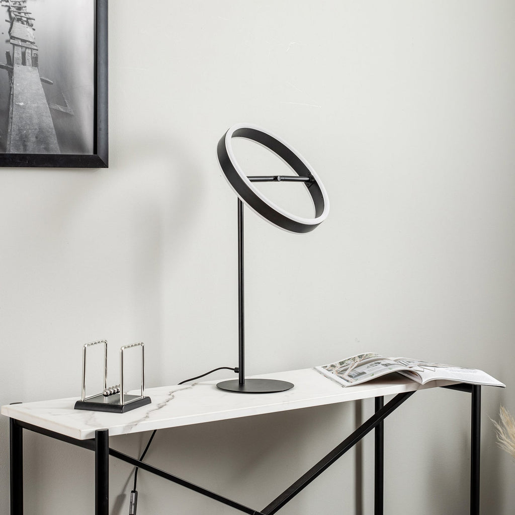 LED bordlampe Yekta dimbar svart bakside