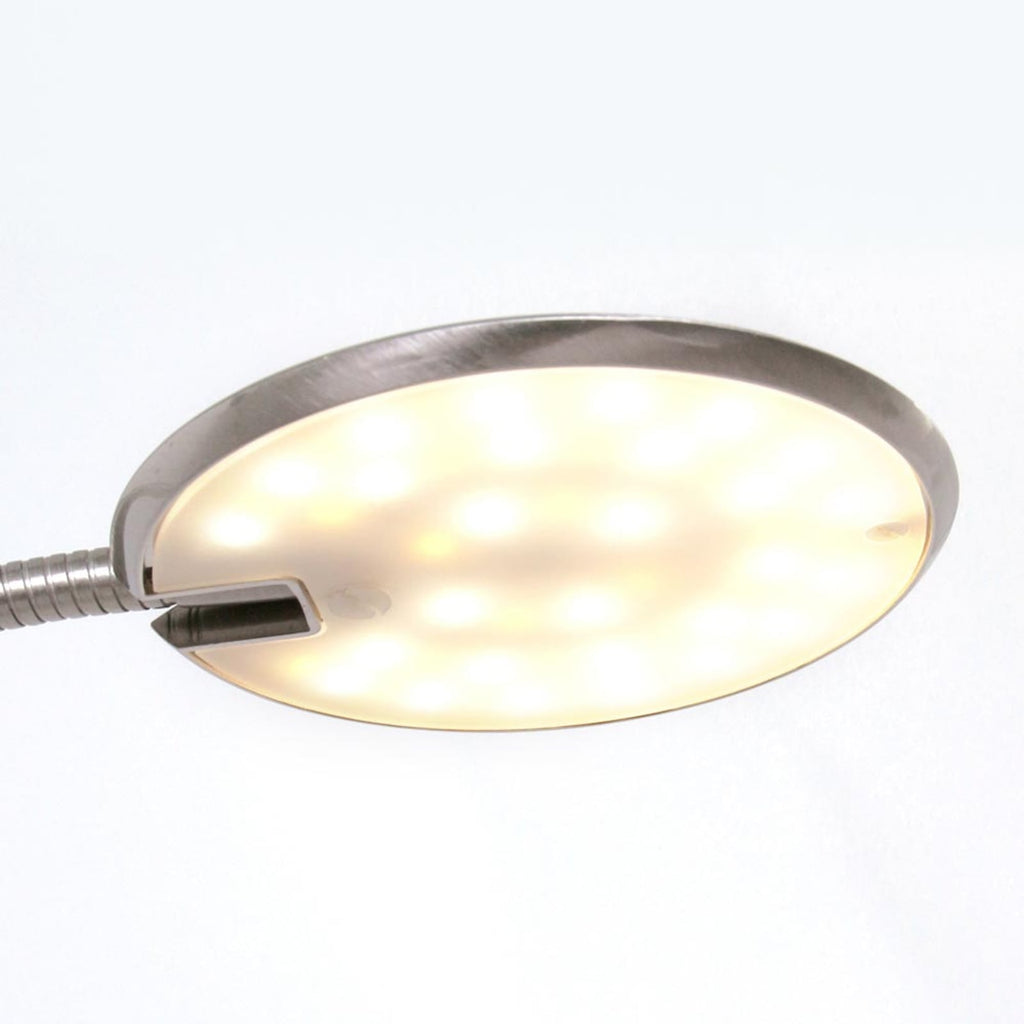 Detalj av dimmer på LED bordlampe Zenith dimbar CCT børstet stål 42 cm