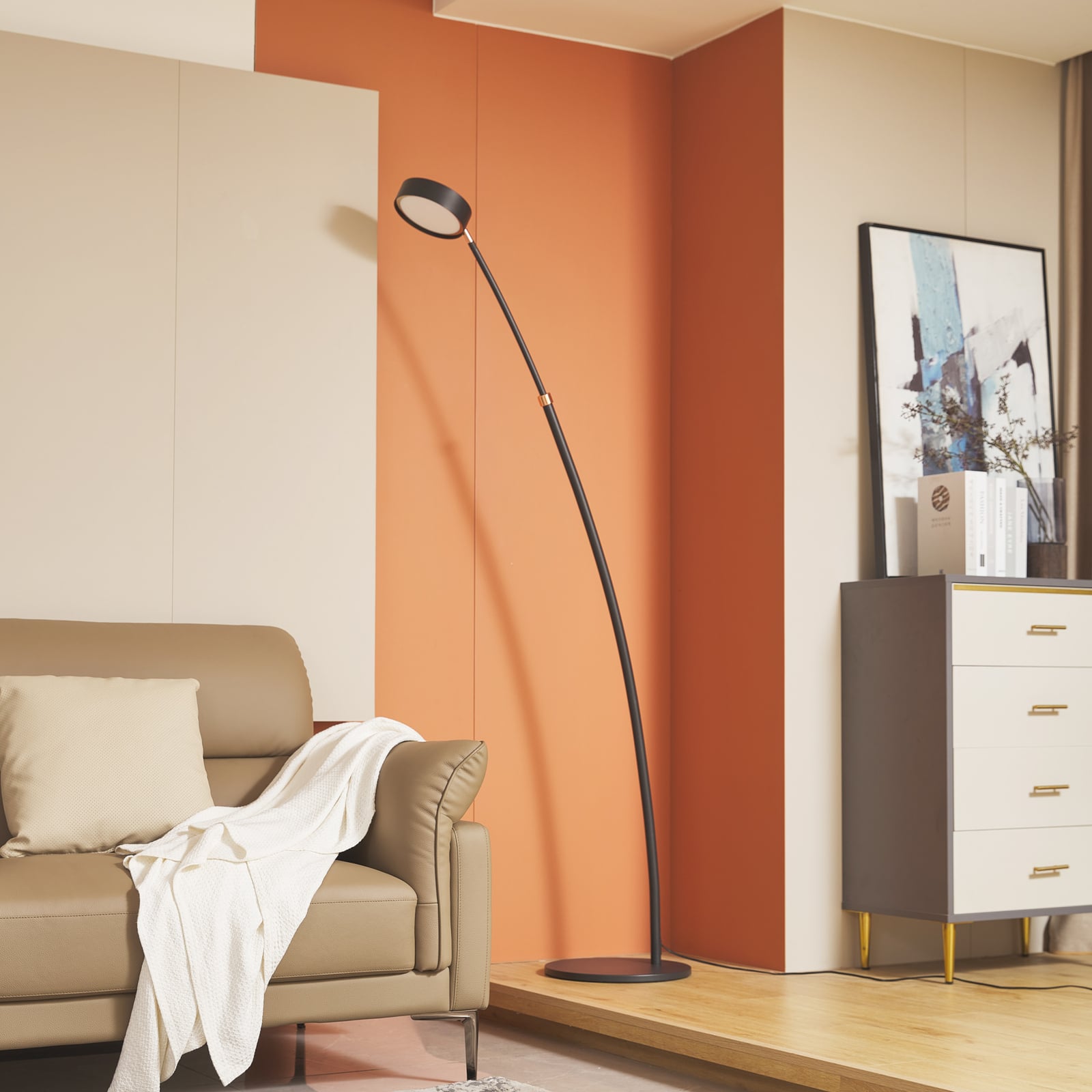 LED buegulvlampe Boga svart dimbar detalj av lampearm
