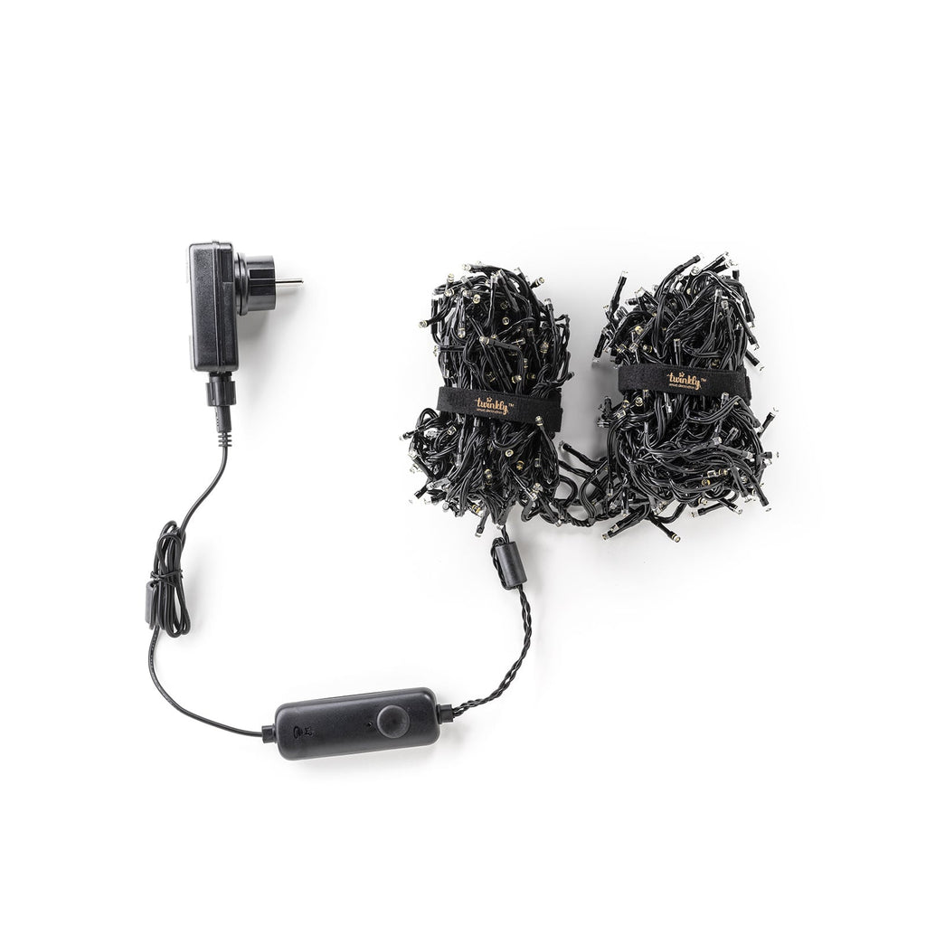 LED-clusterlyslenke CCT 400 LED svart 6 m IP44 dimbar - Twinkly nærbilde av kabel