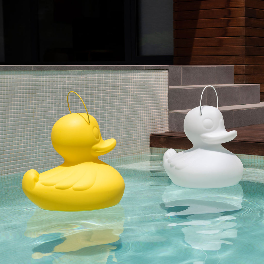 Detalj av LED dekorasjonslampe DUCK-DUCK S dimbar RGB IP68 gul