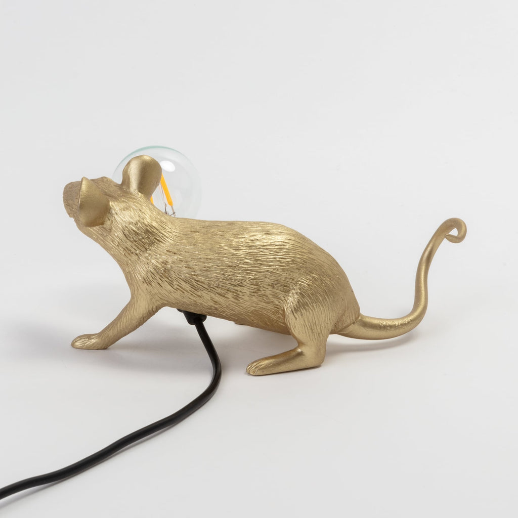 Nærbilde av LED dekorasjonslampe Mouse Lamp sittende gull USB