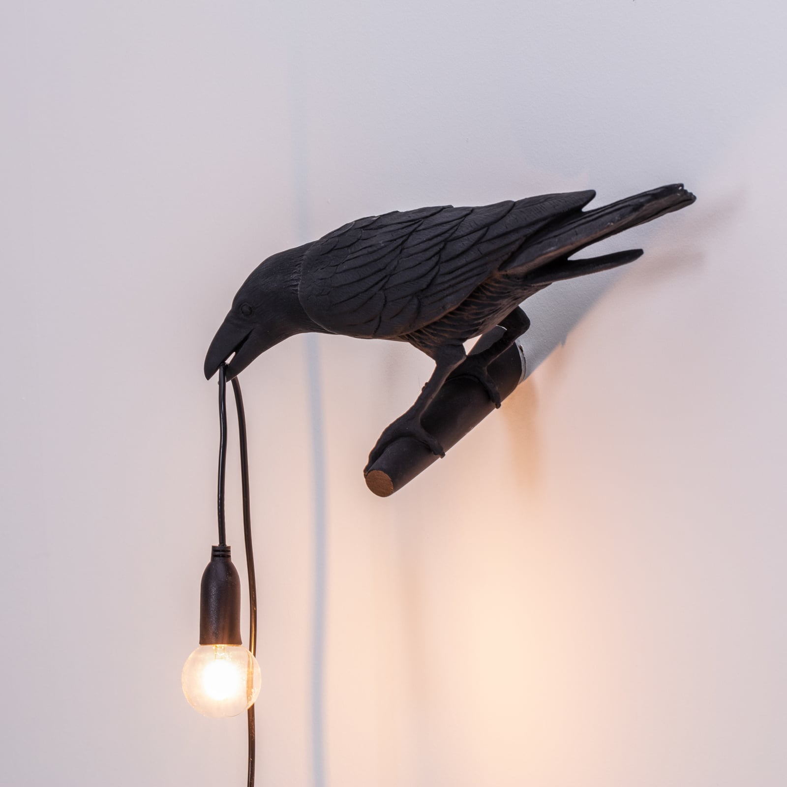 LED dekorlampe Bird Lamp blikk venstre svart E14 helhetsbilde