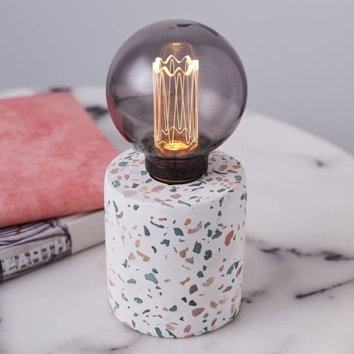 LED dekorlampe Elegant Flare betong terrazzo E27 H18 cm forfra