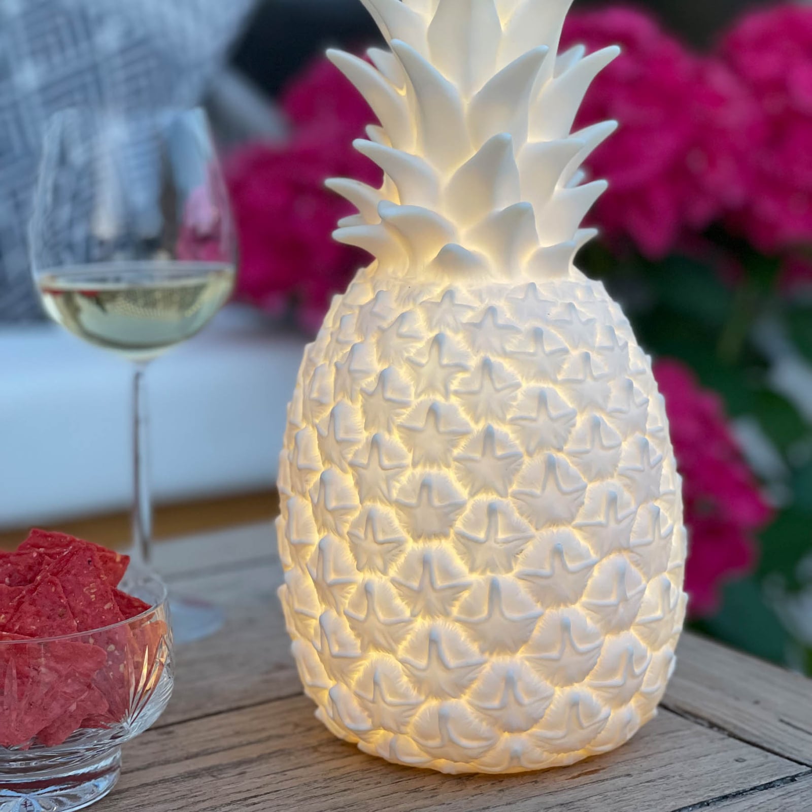LED dekorlampe Pinacolada hvit RGBW dimbar IP54 med induksjonsladestasjon