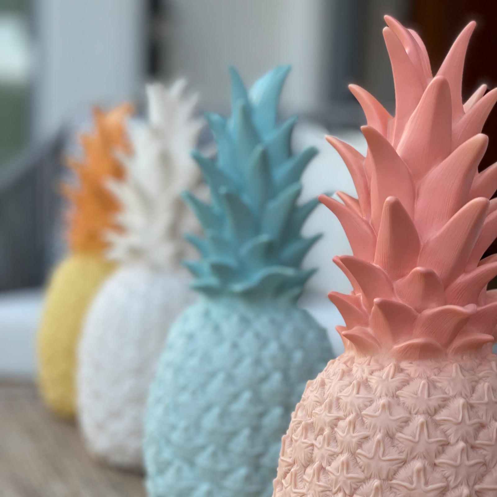 LED dekorlampe Pinacolada hvit RGBW dimbar IP54 i bruk med farget lys
