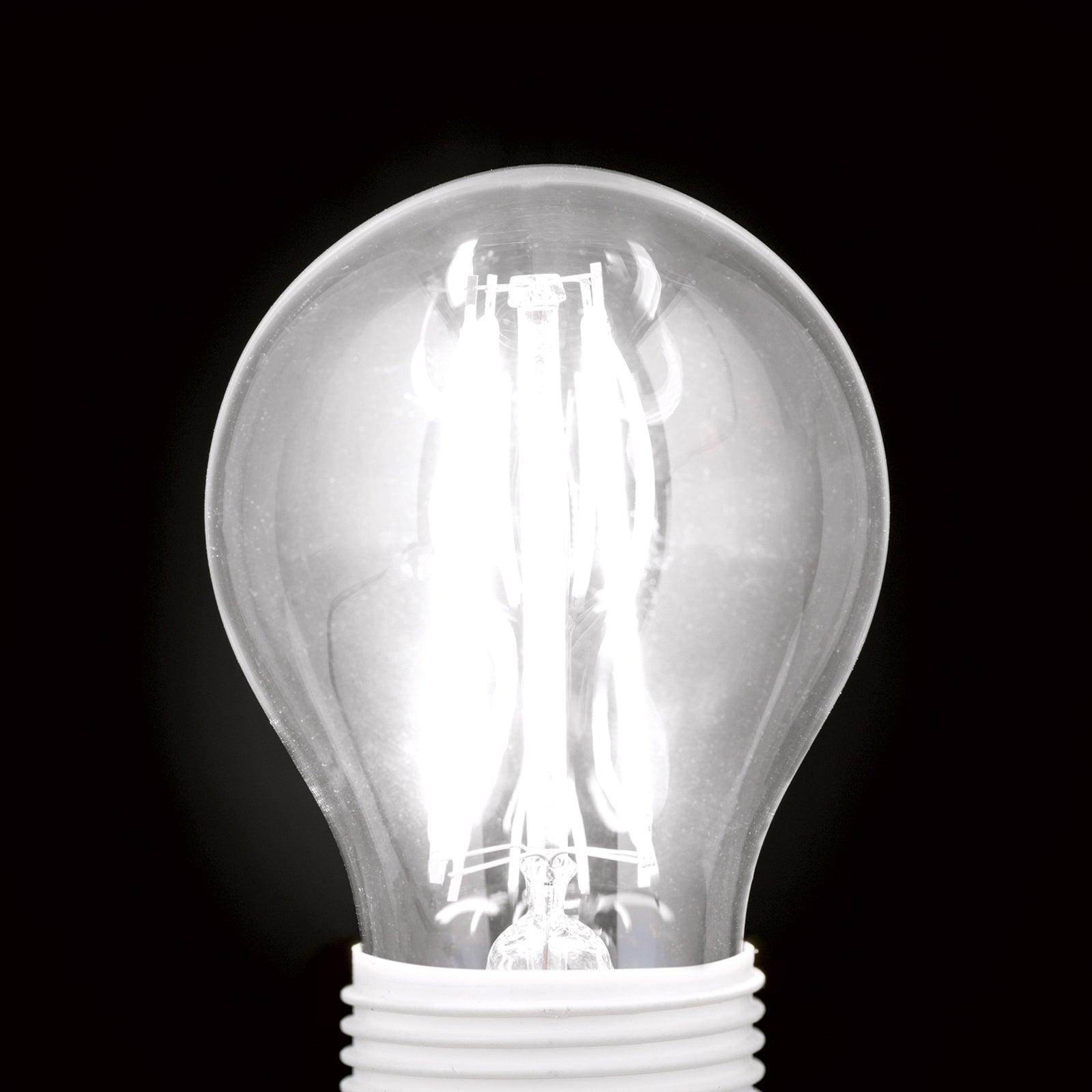 LED dråpeformet filamentpære E14 5W 2700K klar dimbar - ORION montert i lampe