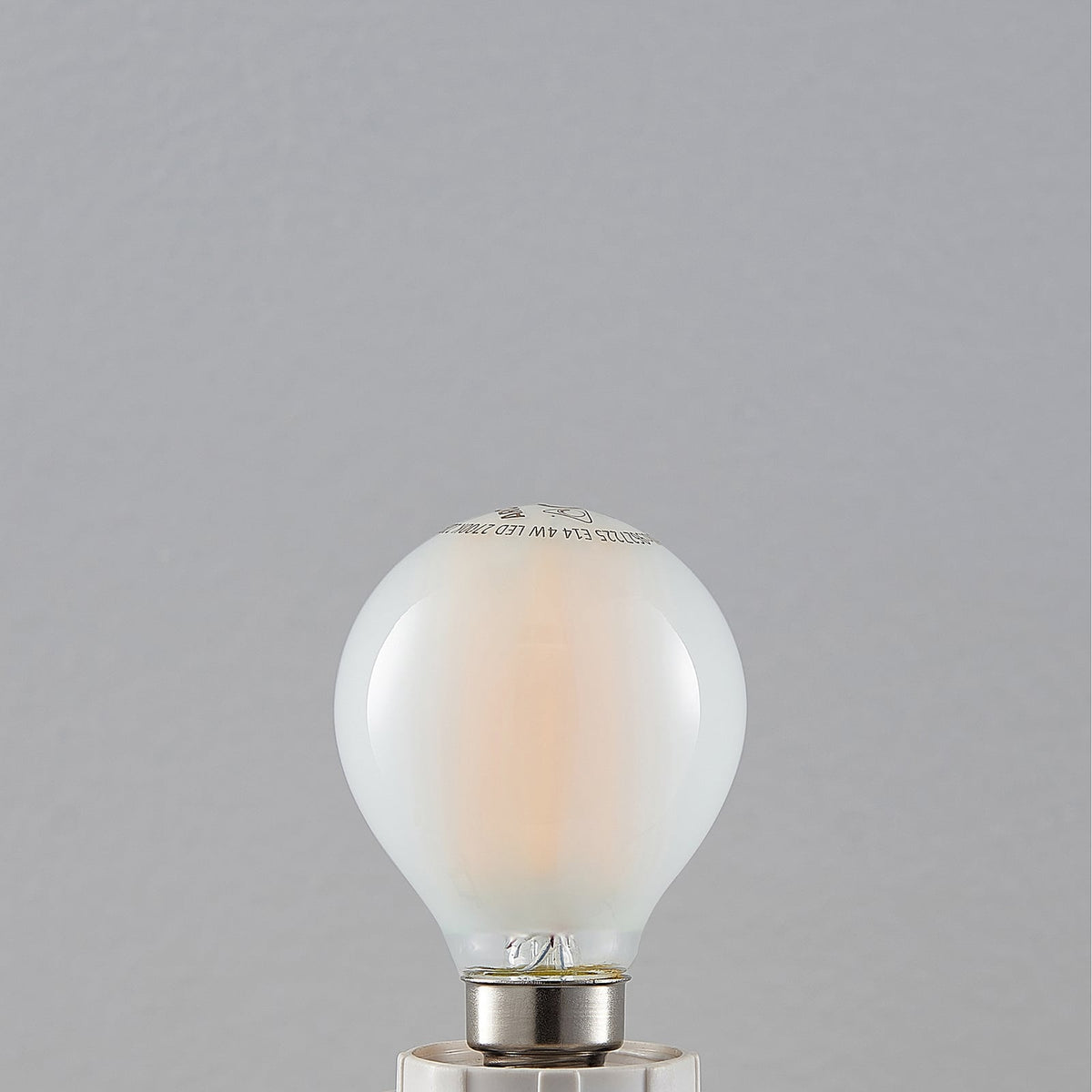 LED dråpeformet pære E14 4W 2700K matt dimbar 5-pk Arcchio lyser opp