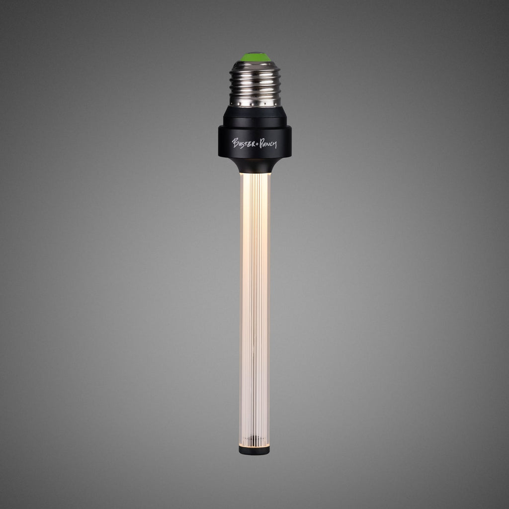 LED filamentpære Tube E27 5W 2700K dimbar klar - Buster + Punch forfra
