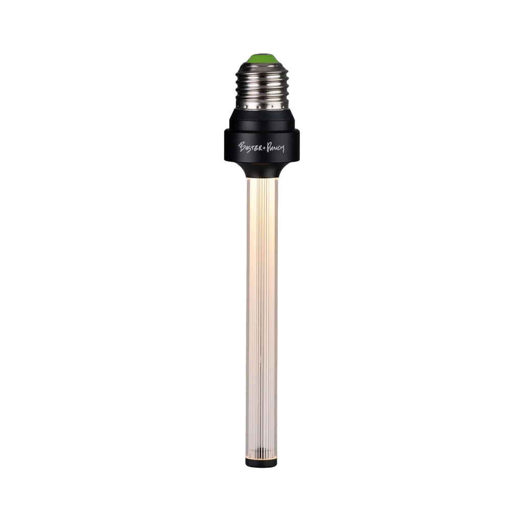 LED filamentpære Tube E27 5W 2700K dimbar klar - Buster + Punch detalj av filament