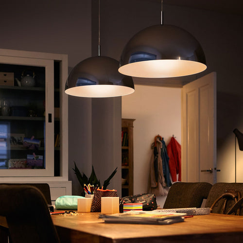 LED filamentpære dråpeform E14 2,5W 2700K dimbar klar Ra90 Philips nærbilde