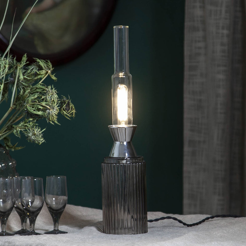 LED filamentpære E14 3,3W 2700K rørform Ra90 dimbar STAR TRADING montert