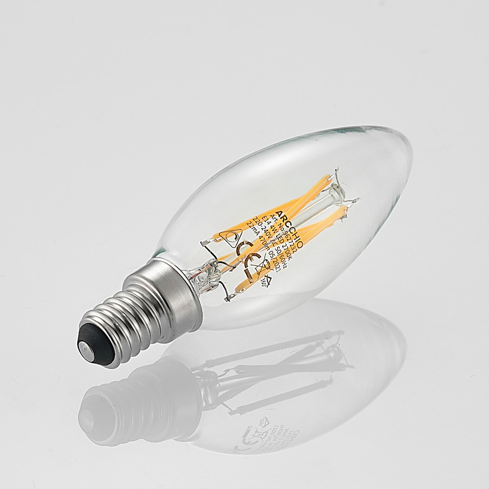 Nærbilde av LED filamentpære E14 kronelysform 4W 2700K dimbar 3-pack