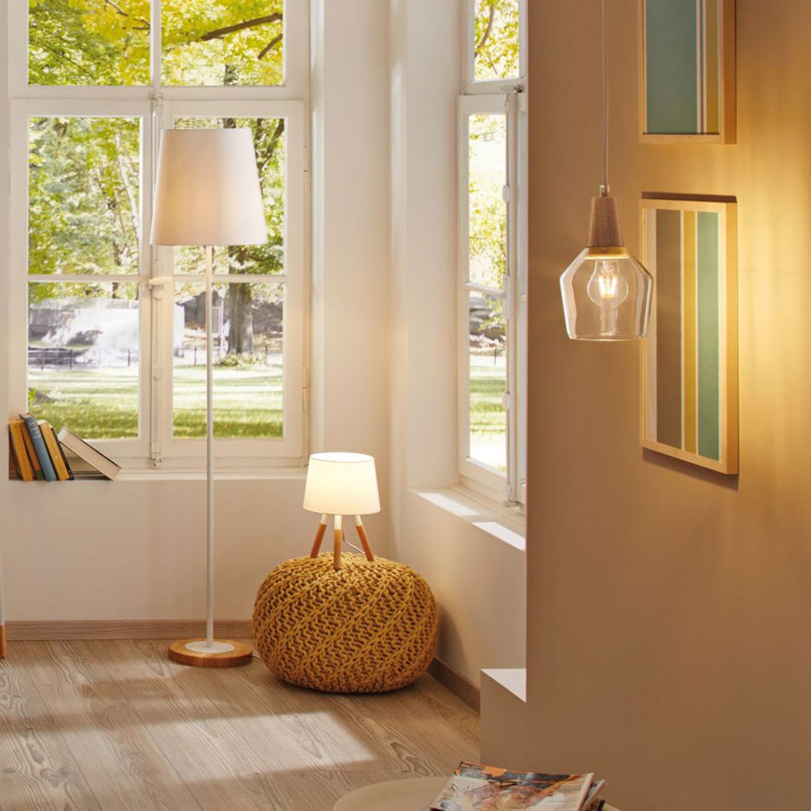 Detalj av LED filamentpære E27 11,5W 2700K klar pæreform Paulmann