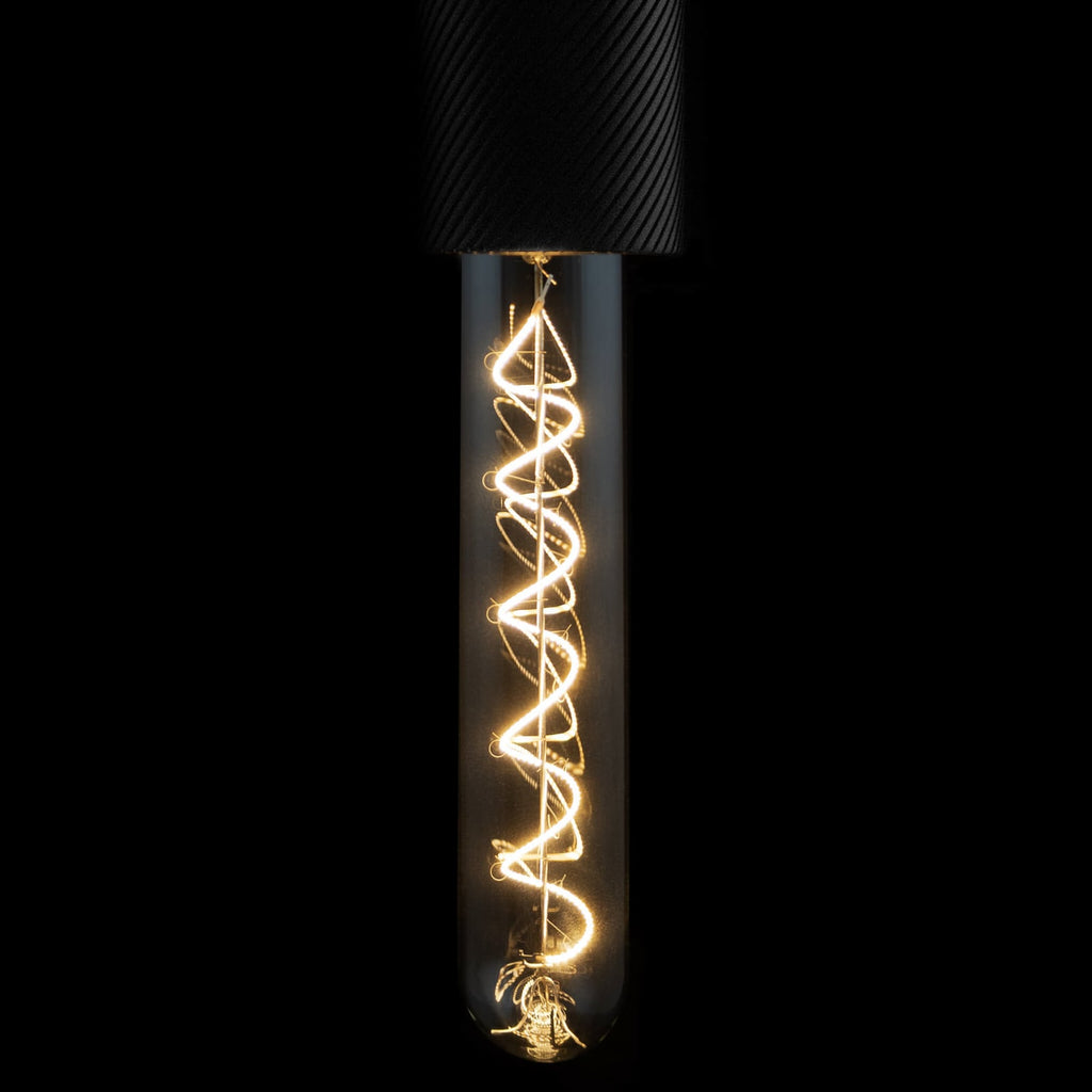 LED filamentpære rørform E27 5W 2700K klar dimbar - SEGULA detalj av filament