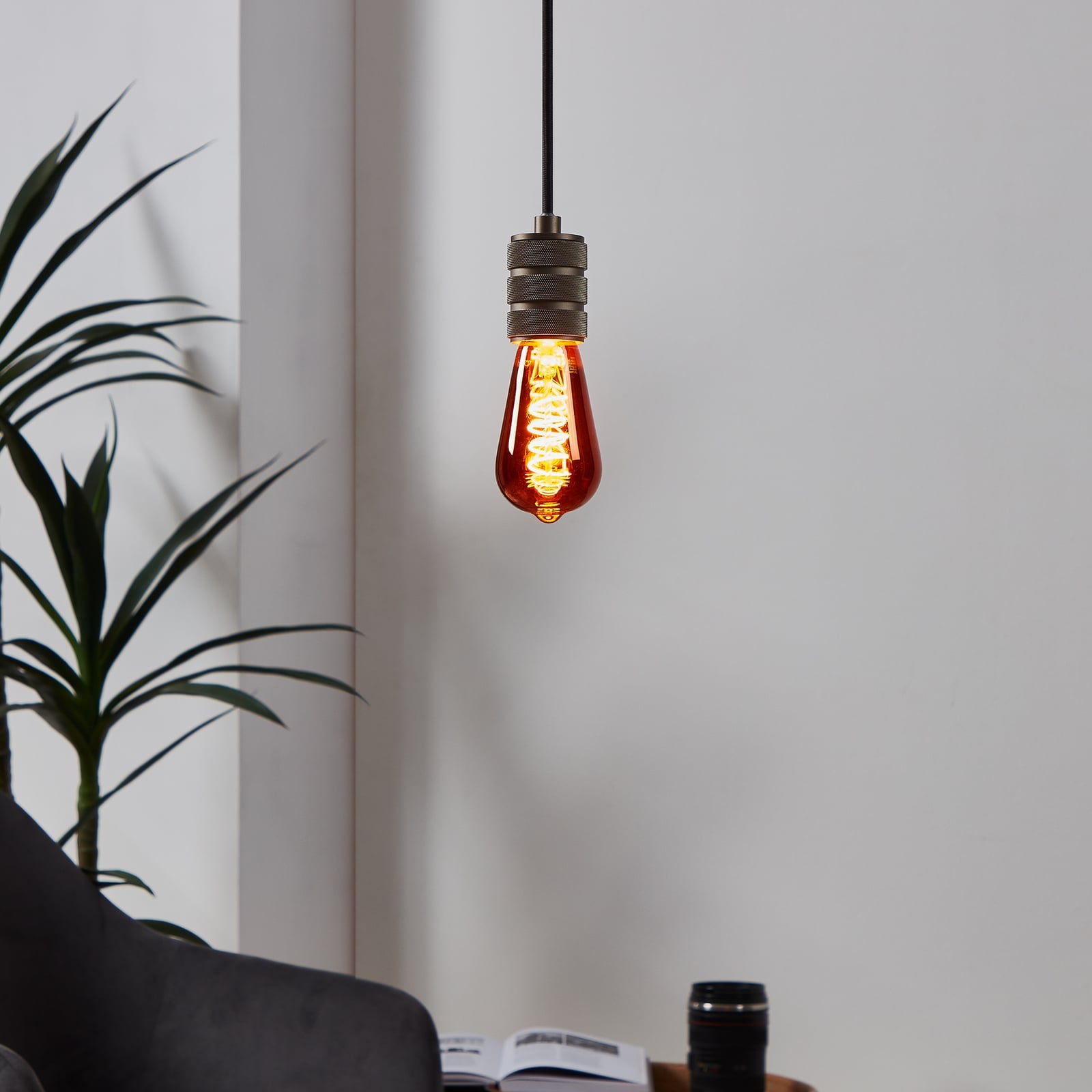 LED filamentpære ST64 E27 4W 2000K kobber bakside