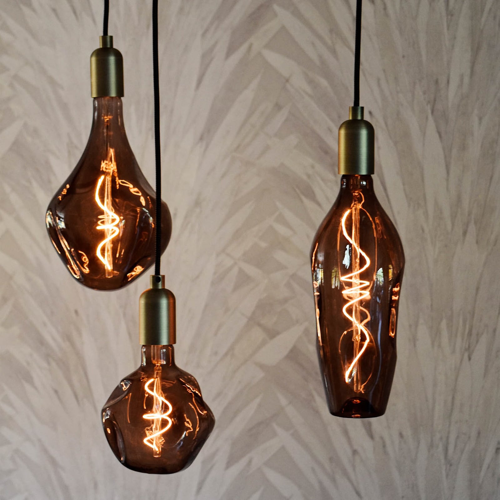 LED filamentpære XXL Organic Neo E27 4W G125 dimbar bakside