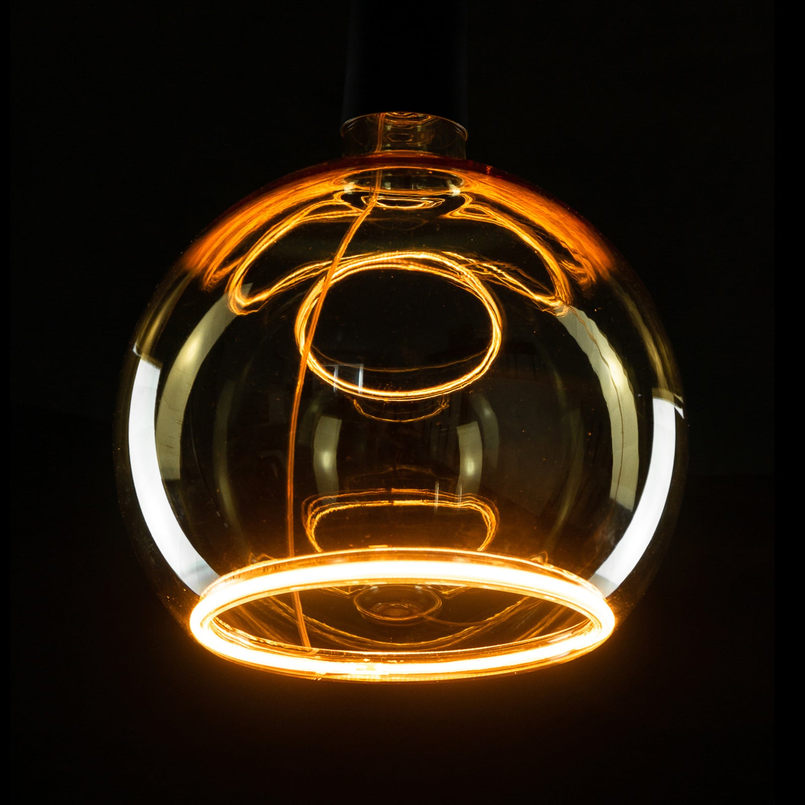 LED Floating Globe G150 E27 4W 2200K dimbar gull bakside