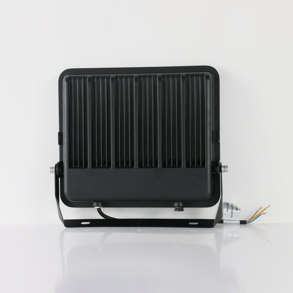 LED-flomlys Derby 2.0 150W 24000lm 4000K IP65 svart justerbar brakett